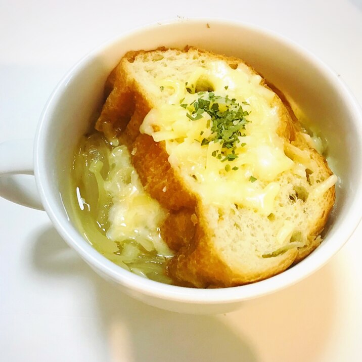 【時短レシピ】オニオングラタンスープ